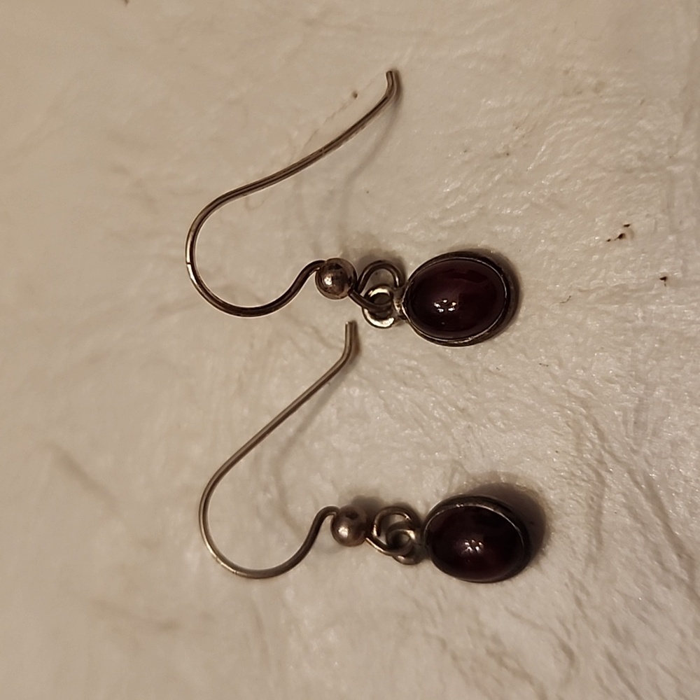 Dark red simulant dangle earrings